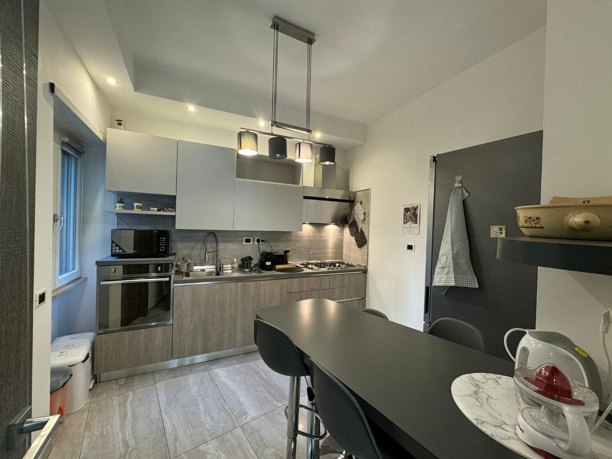 Appartement Elegant Escape By Ionio Metro *